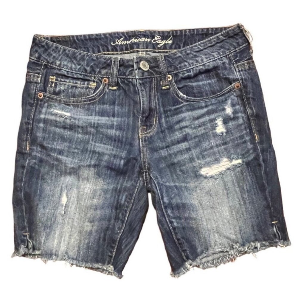 American Eagle women's medium blue denim cut-off shorts size 0